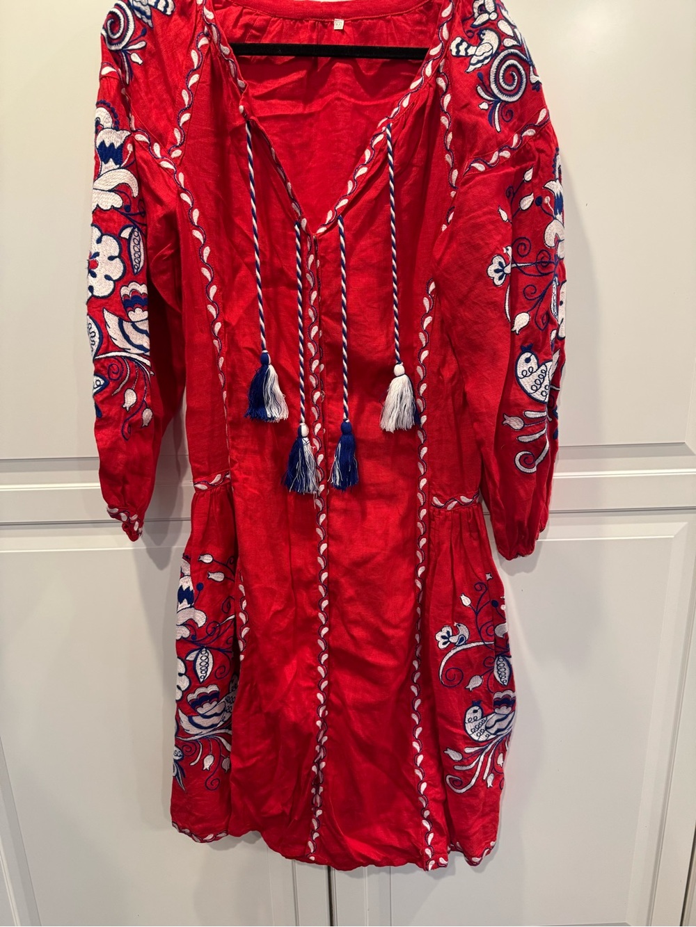 Embroidered dress midi
